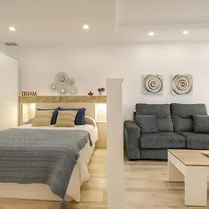Naypa With Free Parking Apartment