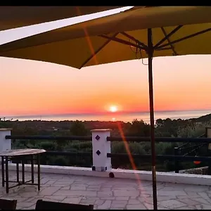https://flaire-mar.top-hotels-tarragona.com